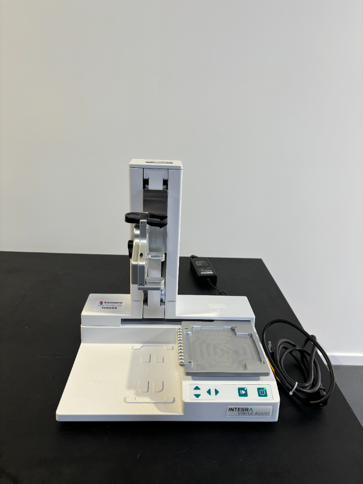 Image of Integra Viaflo Assist Liquid Handler